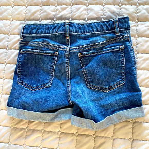 🤍GAP shorts 🤍 - Picture 2 of 3